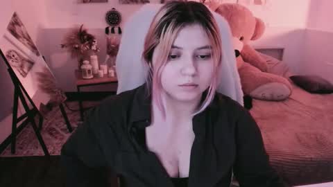 Dia online show from March 12, 11:52 pm