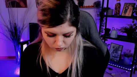 Dia online show from February 26, 2:49 pm