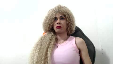 Snapshot of diabla_sexy22cm chatting on October 20, 9:58 am diabla_sexy22cm online show from October 20, 9:58 am