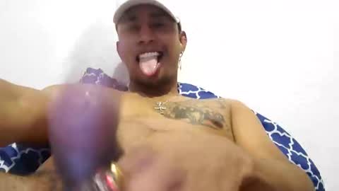 diabloblack69 online show from December 17, 12:45 am