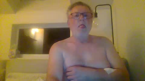 dial76 online show from March 11, 3:04 am