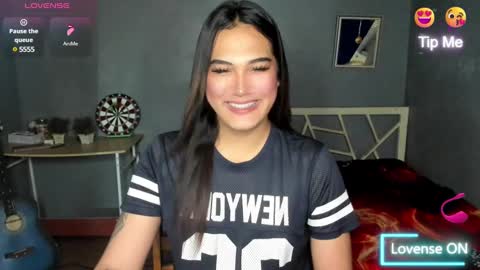 Snapshot of diamond_foxy chatting on December 27, 1:43 am Wency online show from December 27, 1:43 am