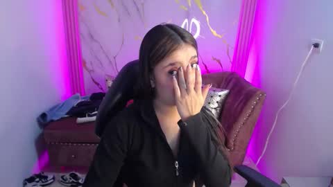 diamond_juliana_ online show from February 13, 3:32 am