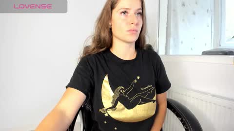 diamondkay_ online show from October 13, 6:48 am