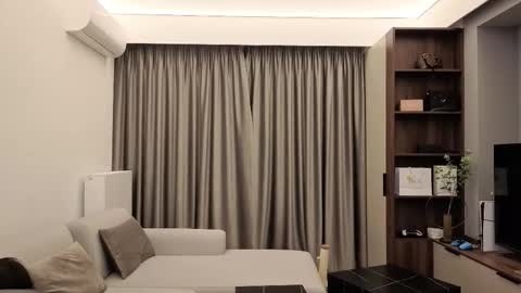 Iris online show from December 3, 9:15 pm