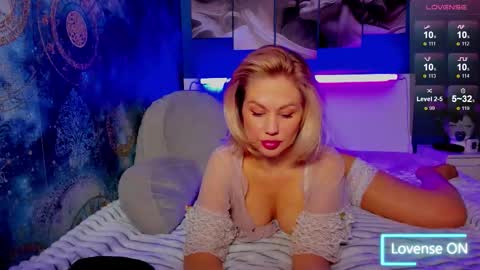 Snapshot of dianabeautyxxx chatting on October 19, 4:22 pm Diana online show from October 19, 4:22 pm