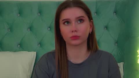 Diana online show from March 2, 5:19 am