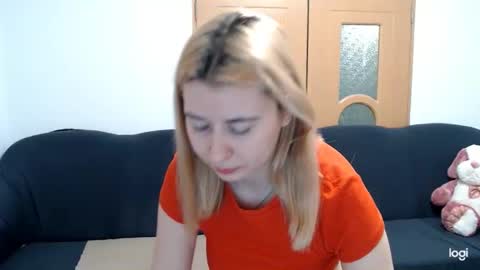 dianasmiey7 online show from March 7, 9:40 am