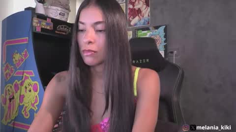Snapshot of dianne_nanatzu chatting on October 8, 9:10 pm Melania - online show from October 8, 9:10 pm