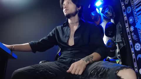 DICAPRIO online show from March 3, 6:46 pm