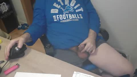 Running Bear online show from December 4, 7:30 am