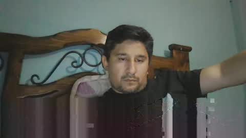 Snapshot of dickeduardo chatting on December 19, 12:34 am dickeduardo online show from December 19, 12:34 am