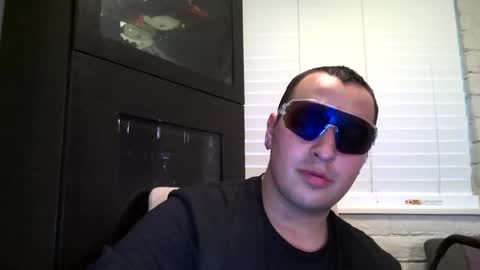 dickemdown93est online show from February 3, 10:58 pm