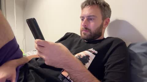 Im Julian  all cum shot videos here    online show from October 25, 8:53 pm