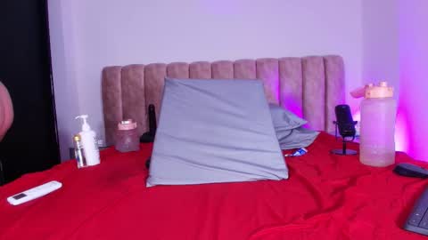 Diane online show from November 23, 7:56 pm