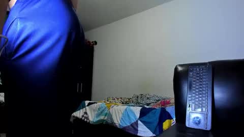 diiego_xxx online show from November 6, 12:19 pm