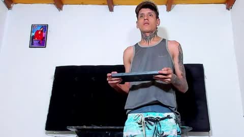 Dilan reyes1 online show from May 10, 4:30 am