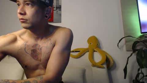 dilanxxx8888 online show from November 23, 11:14 pm