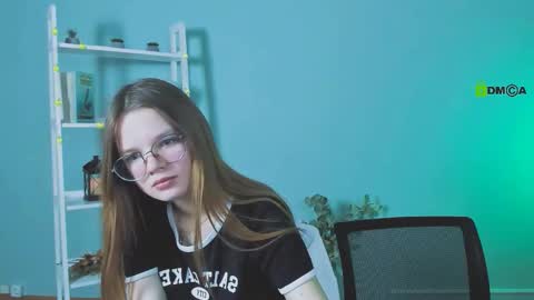 dina_bloom online show from December 18, 12:55 pm