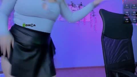 dina_bloom online show from March 21, 8:13 pm