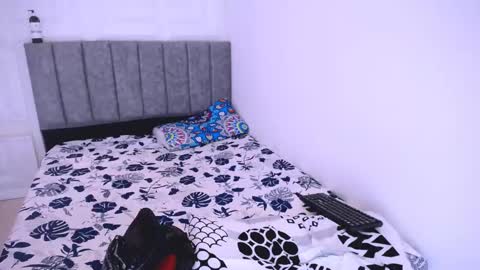 Snapshot of dina_mcry chatting on February 12, 5:37 pm DINA online show from February 12, 5:37 pm