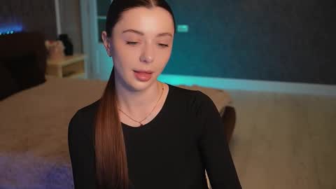 dinacandy online show from March 26, 9:03 am