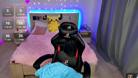 Dina online show from February 1, 9:00 am