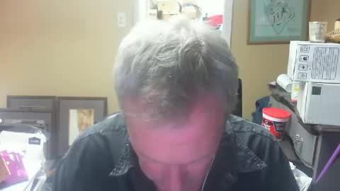 DirtkPitt Fun guy working online show from December 21, 1:58 am