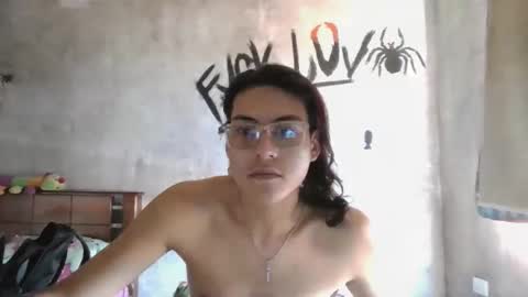 dirty model online show from April 12, 3:38 pm