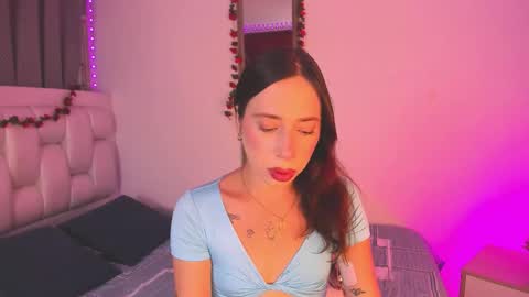 Samantha  online show from February 24, 9:40 pm