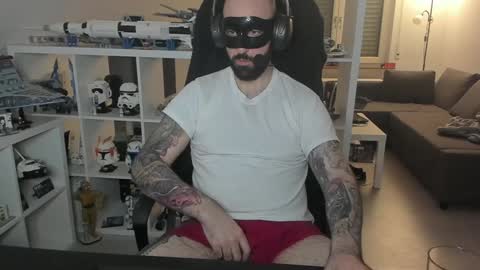 Robert online show from December 7, 10:01 pm