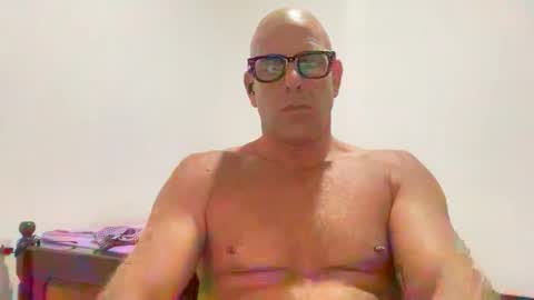 Dirtydanlondon online show from February 21, 7:39 pm