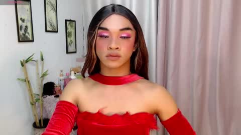 Ivana  Yanna and Elisha online show from December 20, 10:11 am