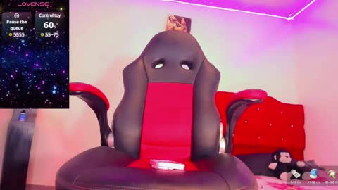 Naomy  online show from January 26, 6:07 am