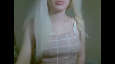 DitaMilton online show from September 10, 7:04 pm