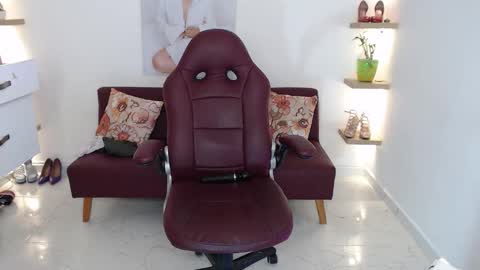 Diva online show from March 1, 8:24 pm