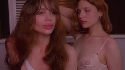 Eva and Lucia online show from October 10, 9:41 pm