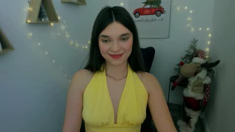 Hannah online show from December 15, 7:54 pm