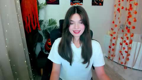 Snapshot of divineamour chatting on October 16, 12:27 pm Hannah online show from October 16, 12:27 pm