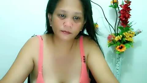 Snapshot of divinegrace10 chatting on February 3, 1:30 am     Divine Grace Close To Your Hear online show from February 3, 1:30 am