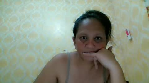 Snapshot of divinegrace10 chatting on October 23, 3:30 am     Divine Grace Close To Your Hear online show from October 23, 3:30 am