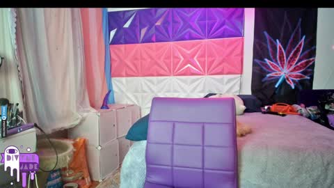 Jade Divyne online show from December 27, 7:51 am