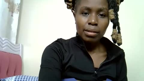 Snapshot of dixie_slutty12 chatting on October 5, 5:42 pm dixie_slutty12 online show from October 5, 5:42 pm