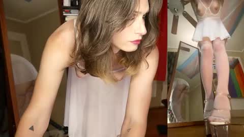 Rae online show from October 15, 2:04 am