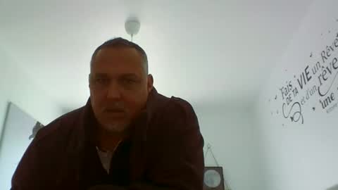 djeauzy77 online show from April 13, 8:29 am