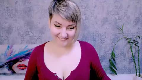 djullia online show from November 13, 5:10 am