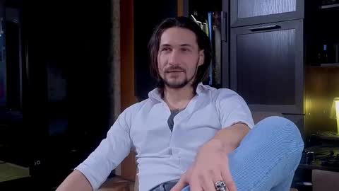 Silverhand online show from March 10, 5:45 am