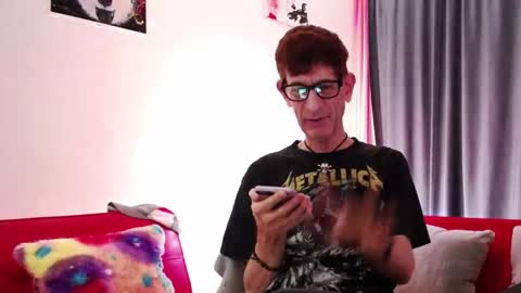 Snapshot of dlacarra chatting on November 1, 12:55 am David Lucky 13 online show from November 1, 12:55 am