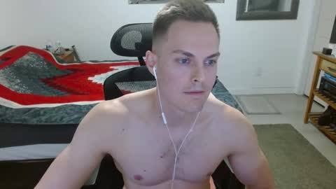 Snapshot of dmoney212 chatting on September 10, 3:29 am dmoney212 online show from September 10, 3:29 am