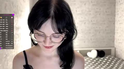 Snapshot of dodiebabikian chatting on October 11, 9:29 pm Annie PVT IS OPEN online show from October 11, 9:29 pm